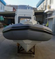 Bateau pneumatique semi-rigide (RHIB) de 6,8 m (22,3 pi) Achilles Hypalon pour 12 personnes avec console à toit rigide, luxe pour la pêche, fabriqué en Chine, faible MOQ