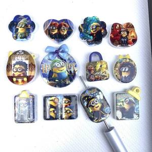 Minions - Cuentas impresas por ambos lados con orificio pasante, serie temática de accesorios, cadena para teléfono móvil, colgante para bolso, DIY - Product Image 1