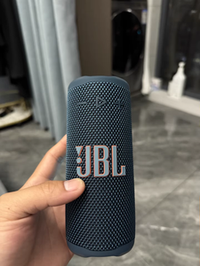 <span class=keywords><strong>JBL</strong></span> Grip - Colorful Night Light Music Neon Can Reproductor de audio portátil inalámbrico para exteriores - Product Image 2