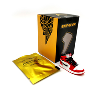 Mini Diffuseur de Parfum 3D Chaussure de Sport AJ pour Voiture, Désodorisant à Clip de Ventilation Sportif en Gypse