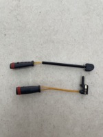 Hochwertige automatische Bremsbeläge von Chinese Factory Wear Sensing und Alarm Line OEM 2115401717 2205400617 2205400717