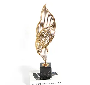 Opere d'<span class=keywords><strong>arte</strong></span> in metallo leggero arredamento di lusso decorazioni per la casa creative adatte per il soggiorno mobile TV armadietto del vino - Product Image 1