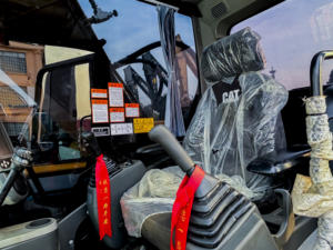 รถขุดตีนตะขาบ CAT 320D โครงสร้างแข็งแรง เหมาะสำหรับงานก่อสร้างหนักในระยะยาว - Product Image 5