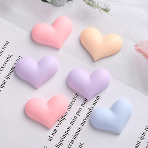 Miniatures en résine en forme de cœur macaron, accessoires d'artisanat pour la création de bijoux, épingles à cheveux, broches, et pour la personnalisation de coques de téléphone et aimants de réfrigérateur faits main - Product Image 2