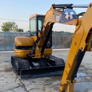 Excavatrice CAT304D d'occasion avec lame de bulldozer, compatible avec les modèles CAT303CCR, 306, 305.5, 305.5E2, 307, <span class=keywords><strong>308</strong></span>, 308E2, mini-excavatrice CAT à prix réduit - Product Image 1