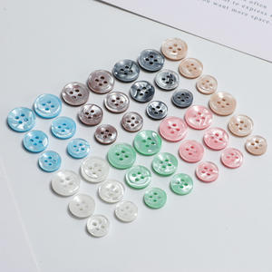 재고 사용자 정의 4 구멍 재봉 셔츠 수지 단추 어린이 의류를위한 새로운 디자인 플라스틱 멋진 단추 - Product Image 2