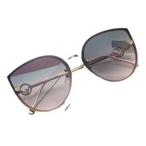 New Cat-eye Sunglasses with The Same Women's Ocean Piece Fashion Big Frame Network Red Gold PC Children Metal Plastic Oem Pink