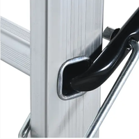 Échelle pliante moderne en aluminium à trois sections pour l'extérieur