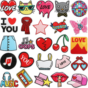 Parches Bordados de <span class=keywords><strong>Taylor</strong></span> <span class=keywords><strong>Swift</strong></span> y Música, Etiquetas Termoadhesivas para Mascotas, Decoraciones de Tela Chenille para Ropa - Product Image 1
