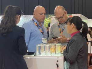 350ml trái cây có hương vị vật nuôi có thể Soda thành phần chính Carbonate <span class=keywords><strong>Apple</strong></span> uống - Product Image 5