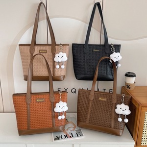 Nouveau <span class=keywords><strong>Sac</strong></span> à <span class=keywords><strong>Bandoulière</strong></span> Croisé <span class=keywords><strong>en</strong></span> PU Grande Taille <span class=keywords><strong>pour</strong></span> Femme, Modèle Été 2025, Idéal <span class=keywords><strong>pour</strong></span> les <span class=keywords><strong>Cours</strong></span> et les Trajets Quotidien, <span class=keywords><strong>Sac</strong></span> à Main Tendance au Design Original - Product Image 1