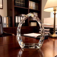 Trophée en cristal poli étanche, directement de l'usine, gravure personnalisée, design taillé en diamant pour événements d'entreprise et récompenses de reconnaissance