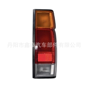 Luz Trasera Nissan Navara D21 B6555 25G60 220 23585 12V Halógena para Modelos 91-97 - Product Image 4