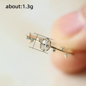 Anello di Fidanzamento da Donna F1649 con Zirconia Cubica Ovale, Incastonatura a Castone, Pietra Creata in Laboratorio, Gioiello alla Moda - Product Image 5