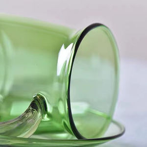 Precio barato de fábrica Nuevo diseño Juego de tazas de vidrio Taza de café de vidrio coloreado con platillo - Product Image 5