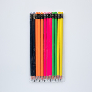 Demi-crayon hexagone en plastique étudiant avec logo personnalisé avec noyau coloré ou noir - Product Image 3