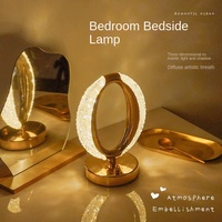 Veilleuse de chambre à coucher moderne en cristal de luxe Lampe de chevet à détection de courant alternatif avec atmosphère décorative avancée Chargement simple