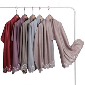 Pañuelos Hijab de Chifón Lisos y Delgados de Alta Calidad con Bordes Bordados Florales, Pañuelos Islámicos para la Cabeza, Hijab al por Mayor para Musulmanas - Product Image 3