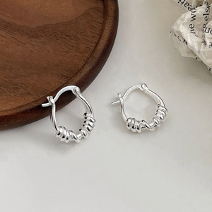 Boucles d'oreilles créoles en argent sterling S925, design géométrique circulaire, argent 925, à porter au quotidien - Product Image 3