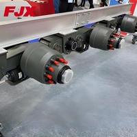Pièces de remorque robustes JUXIN 100T, suspension Argo Bogie à double ligne et quatre essieux avec poutres d'essieu carrées
