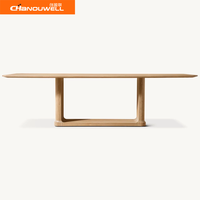 Table à manger rectangulaire minimaliste en chêne massif avec chaises confortables pour hôtels, restaurants et maisons