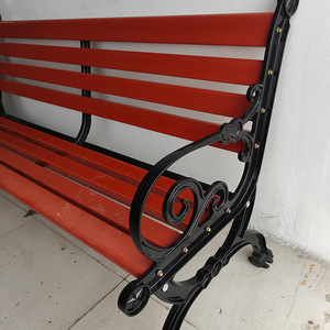Banco de Parque de Madera Maciza para Exteriores, 1.5 Metros, Diseño Tradicional, Banco de Patio Resistente con Respaldo, Tres Plazas - Product Image 2