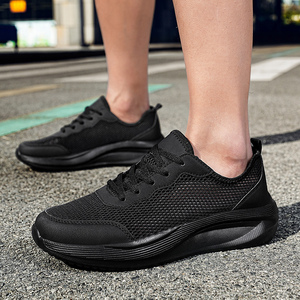 Chaussures de sport pour hommes grande taille, respirantes, en maille, semelle légère en EVA, pour le printemps et l'été, style marche, vente en gros - Product Image 4