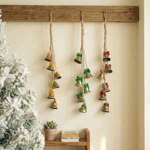 กระดิ่งคริสต์มาสแขวนผนัง งานแฮนด์เมดเหล็กตกแต่ง สำหรับห้องนั่งเล่น ของตกแต่งวันหยุด - Product Image 1