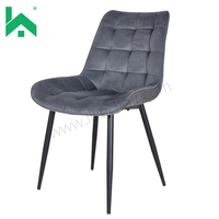 Chaise de salle à manger capitonnée en velours gris |   Chaise rembourrée moderne avec pieds en métal noir pour usage domestique et commercial