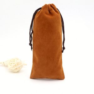 Bolsa de Terciopelo Ecológica de Alta Calidad con Cordón y Logotipo Personalizado Serigrafiado para Joyería, Regalos o Velas - Product Image 1