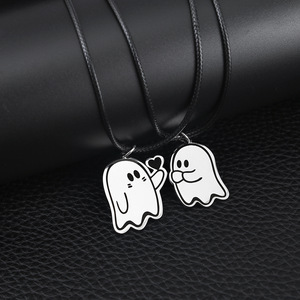 Boo Crew Duo: colgantes de fantasma de corazón que brillan en la oscuridad con dijes de calabaza desmontables a juego con cadenas de Halloween para él y para ella - Product Image 4