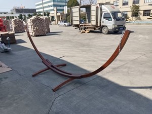Hamaca de Cuerda de Poliéster Caribeña con Soporte de Arco de Madera y Almohada Grande a Juego - Product Image 2