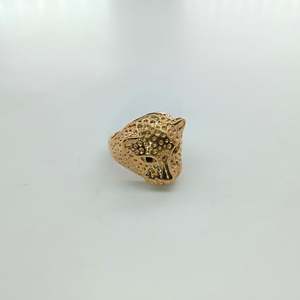 Anillos de Moda con Cabeza de Leopardo, Chapados en Oro PVD, Acero Inoxidable 316L, Diseño Sostenible y Resistente - Product Image 1