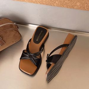 Superbes sandales d'été pour femmes de style français, nouvelle collection 2026, sandales compensées à semelle épaisse style féerique pour soirée - Product Image 3