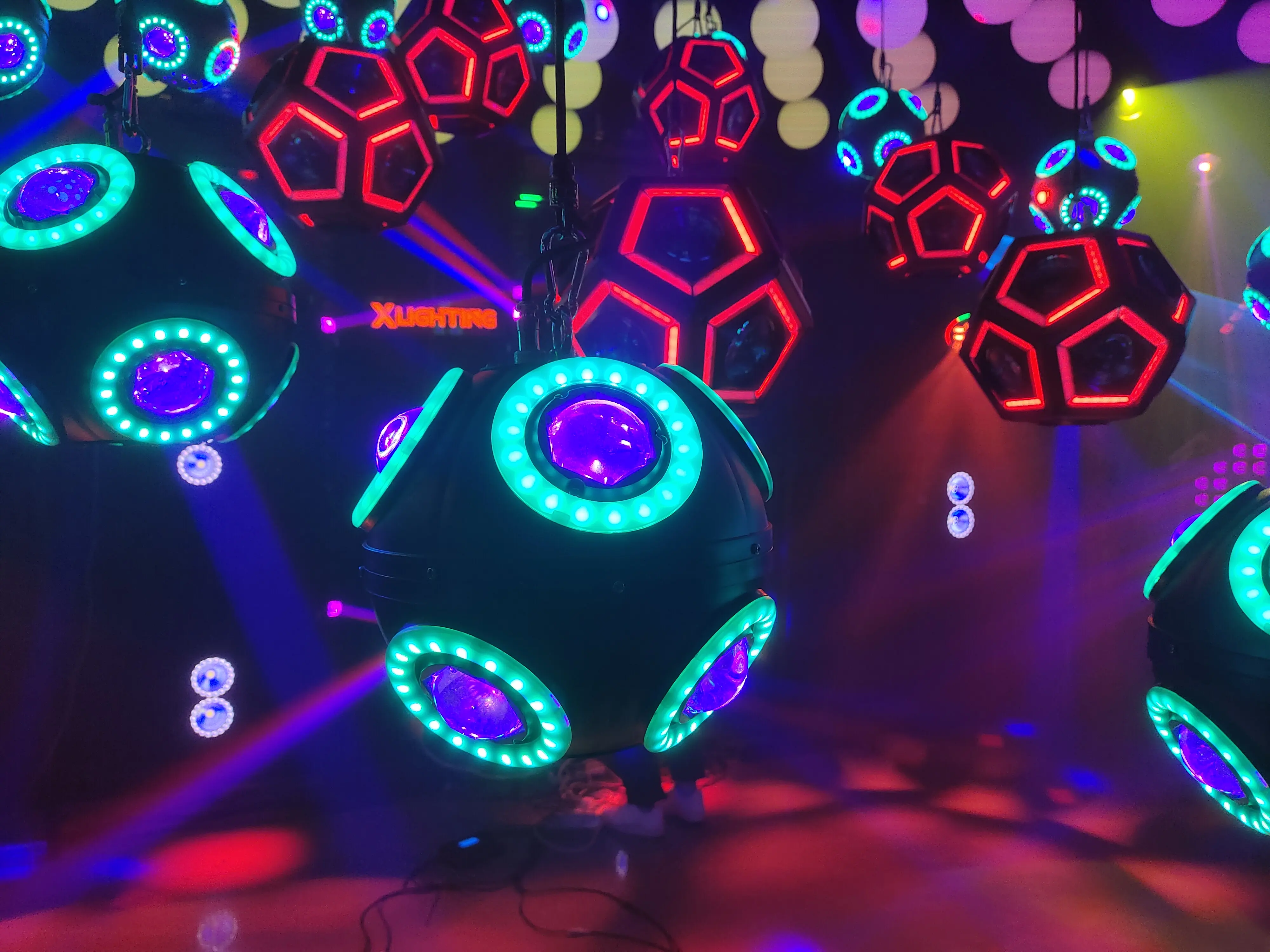 Kinetische Voetbal Rgb Lier Kinetische Led Ball Light Dmx Podiumverlichting Voor Nachtclub