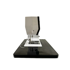 Machine à coudre surjeteuse multifonctionnelle manuelle UFR-738 à lit plat pour vêtements et cuir avec composant moteur central - Product Image 3