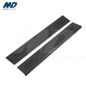 <span class=keywords><strong>Seuil</strong></span> <span class=keywords><strong>de</strong></span> <span class=keywords><strong>porte</strong></span> en fibre <span class=keywords><strong>de</strong></span> carbone <span class=keywords><strong>de</strong></span> style OEM (sans logo) pour Ferrari 2017-2020 812 - Product Image 1