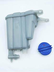 Tanque <span class=keywords><strong>de</strong></span> Expansión <span class=keywords><strong>de</strong></span> Refrigerante 8K0121403G para Audi A4L B8 Q5 A5, Conjunto <span class=keywords><strong>de</strong></span> Tanque <span class=keywords><strong>de</strong></span> Reserva <span class=keywords><strong>de</strong></span> Refrigerante - Product Image 4