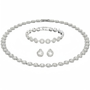 Ensemble collier, <span class=keywords><strong>bracelet</strong></span> et boucles d'oreilles pour femme Shijia Roman Series en cuivre et strass, trois couleurs, accessoires de mode, vente directe - Product Image 1
