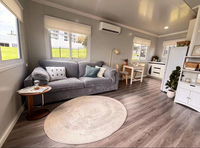 Maison préfabriquée de haute qualité avec chambres extensibles à double couche et à double aile équipées d'escaliers Petite villa