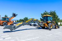 Livraison Gratuite – Chargeuse sur Pneus Mini 4x4 Diesel Certifiée EPA JCB avec Moteur Cummins et Pompe Hydraulique Eaton pour Usage Agricole – Haute Performance