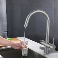 Gun Grey 3 en 1 Robinet de cuisine moderne Combinaison multifonctionnelle Robinet de cuisine Tri Flow à combinaison d'eau chaude et froide