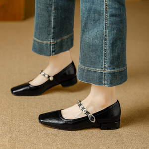 Zapatos planos Mary Jane de cuero genuino para mujer, con punta cuadrada, correa en T y hebilla decorativa, para todas las estaciones, color sólido, color burdeos. - Product Image 3