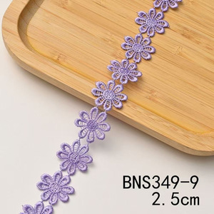 Ruban de dentelle coloré de 2,5 cm, dentelle soluble dans l'eau, motif tournesol - Product Image 1