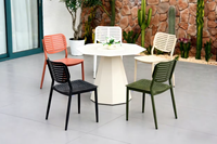 Ensemble de 6 tables et chaises de jardin modernes en métal, durables, en fer léger, résistantes aux intempéries, non pliables, pour restaurants, hôtels et jardins.