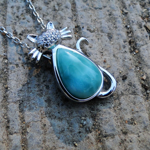Colgante de Plata de Ley 925 con Larimar Natural Azul, Diseño de Gato Adorable, Capacidad de Respuesta las 24 Horas - Product Image 4