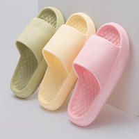 Claquettes en EVA à semelle épaisse pour femmes, sandales d'été légères à semelle souple, chaussures décontractées antidérapantes pour femmes