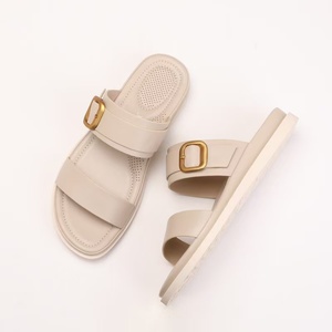 صنادل نسائية صيفية مفتوحة الأصابع مضادة للانزلاق، أحذية شاطئ مسطحة عصرية، صنادل نسائية فاخرة ومريحة - Product Image 2