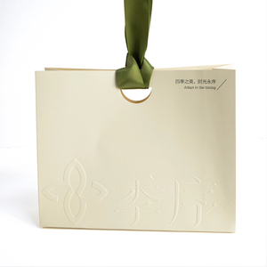 Sacs cadeaux en gros de haute qualité pour bijoux de boutique, sacs en papier personnalisés avec logo pour le shopping - Product Image 3