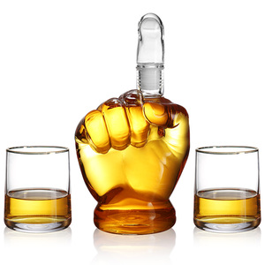 Nouveau design de <span class=keywords><strong>cadeau</strong></span> de luxe tactile personnalisé <span class=keywords><strong>ensemble</strong></span> de carafes à whisky avec index en verre unique - Product Image 6